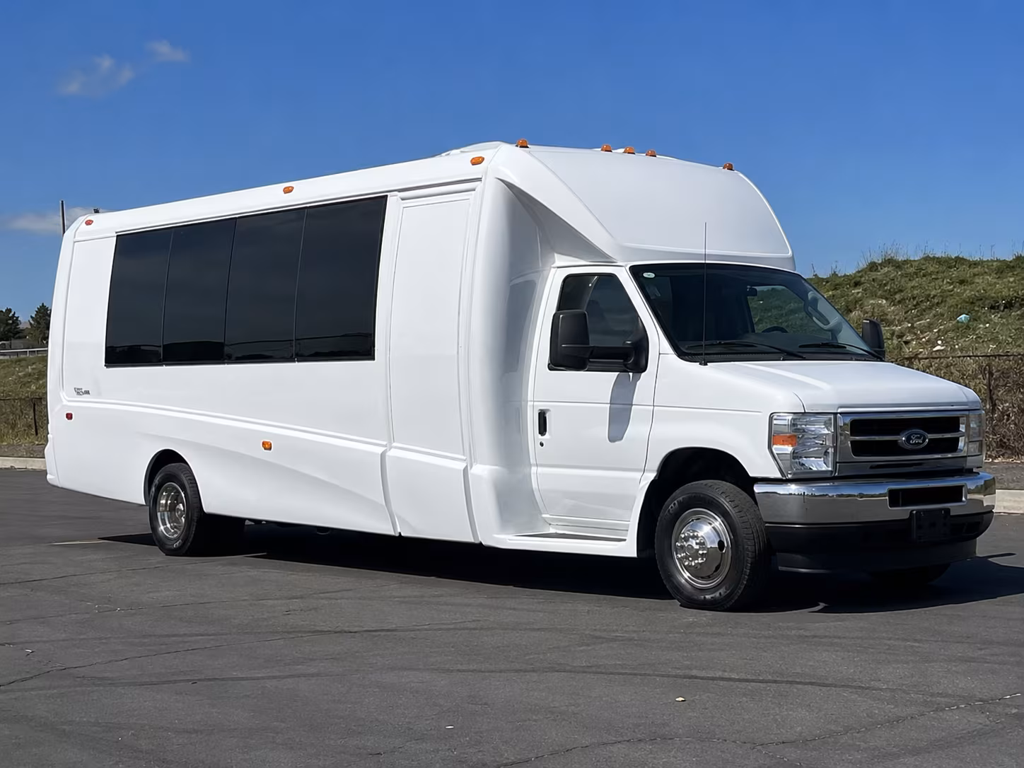 Eastvale Winery Tour & Pub Crawl Transportation