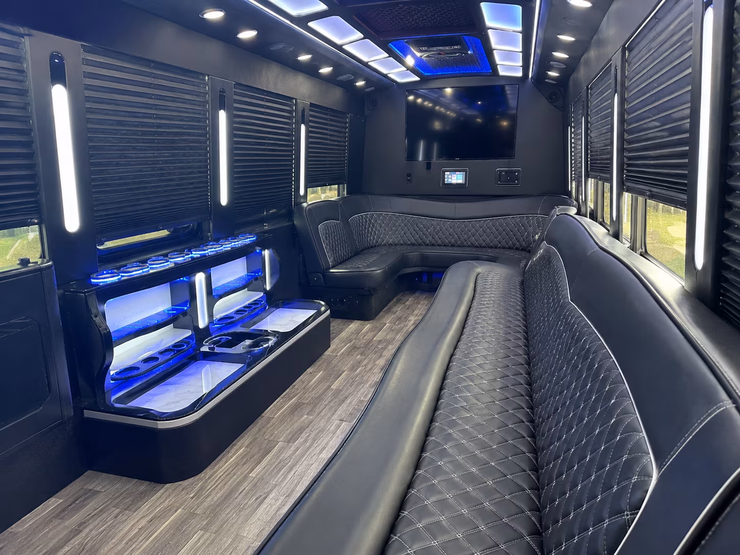 San Bernardino Homecoming & Prom Party Bus Rentals